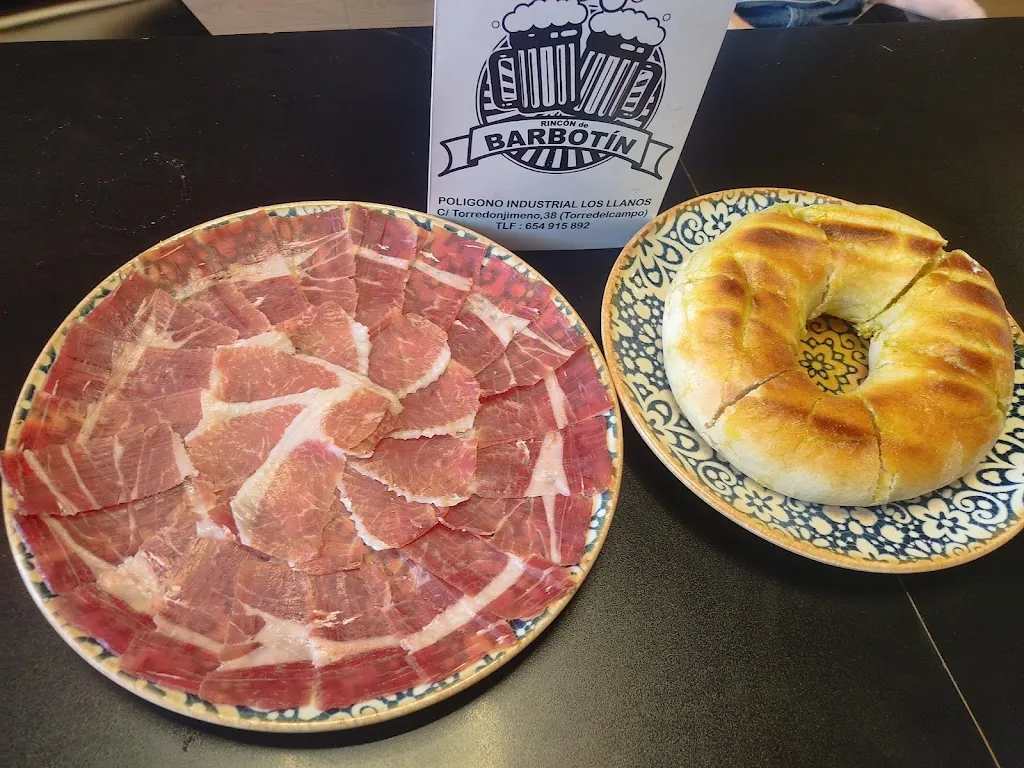 Cervecería Rincón de Barbotin restaurant in Torre del Campo