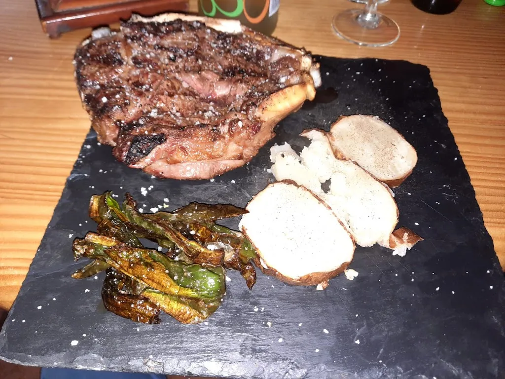 Restaurante Asador Isidro_Torreperogil_slider_image_2