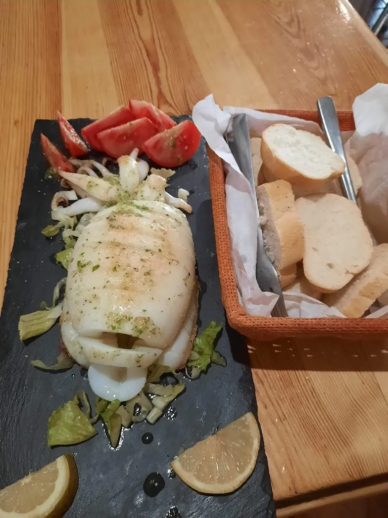 Restaurante Asador Isidro_Torreperogil_slider_image_3