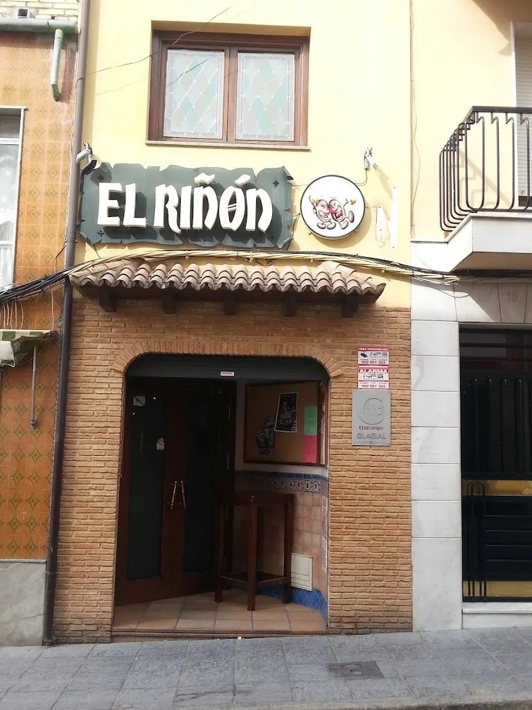 Bar El Riñón_Torreperogil_slider_image_1
