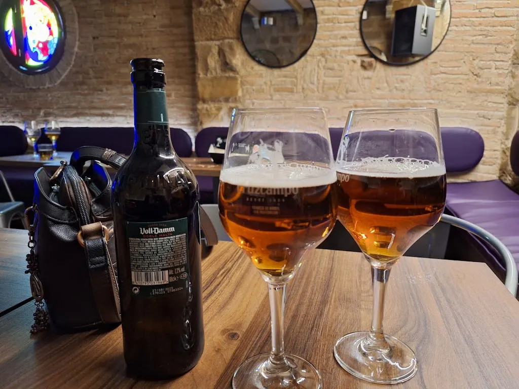 Pub 00 (Farfolla) restaurant in Torreperogil