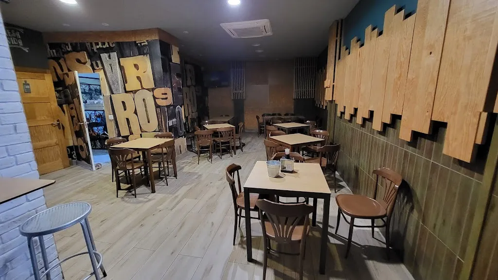 Bar Joaquín Rosales restaurant in Torreperogil