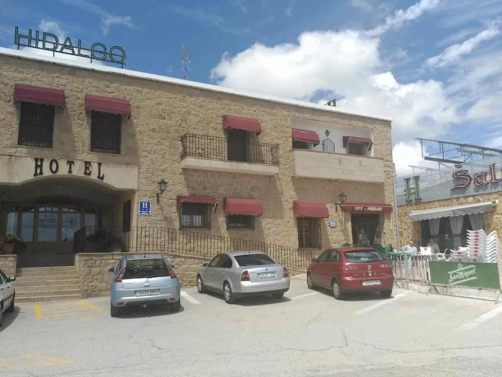 Hotel Rural Hidalgo restaurant in Torreperogil