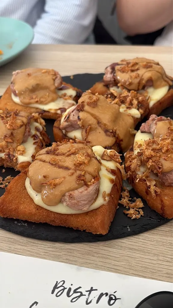 Café y Bistró Cervantes_Villacarrillo_slider_image_3