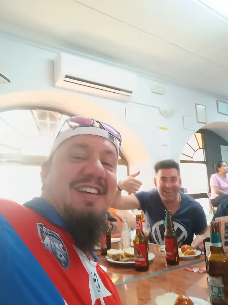 Eugenio Frias Cruz_Café Bar Antonio_Villacarrillo_review