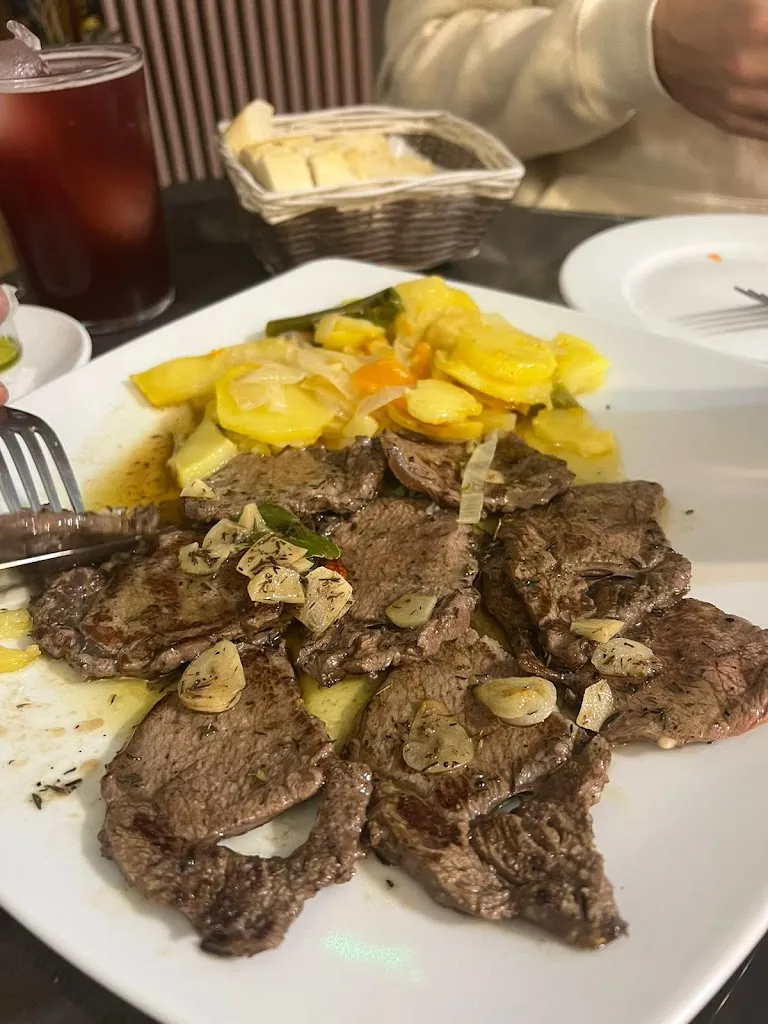 Irene M_Pensión/Restaurante Sysy_Villanueva de la Reina_review