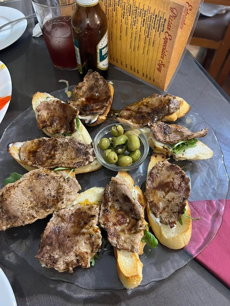 Pensión/Restaurante Sysy_Villanueva de la Reina_slider_image_3