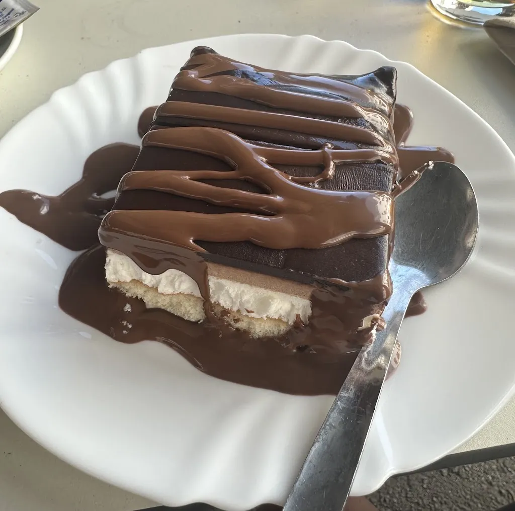 Cafeteria Restaurante Rocio_Torredonjimeno_slider_image_3