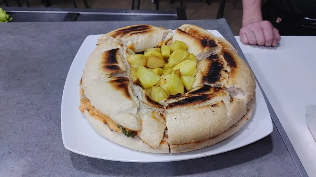 Restaurante Bar el Peri_Torredonjimeno_slider_image_2