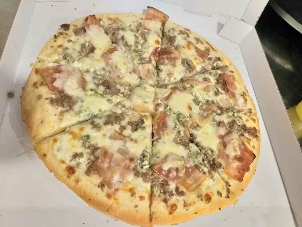 Roke's Pizza restaurant in Torredonjimeno