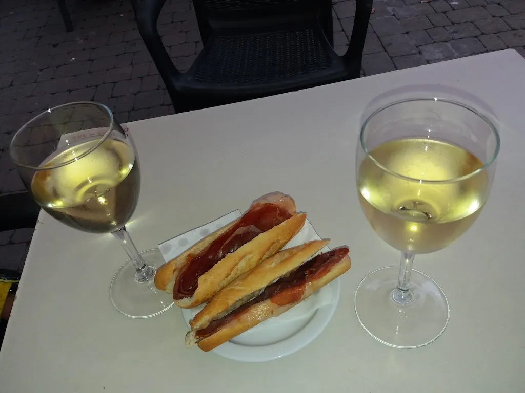 Bohemian Café y Pan_Agoncillo_slider_image_2