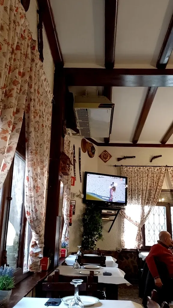 Bar Restaurante y Alojamiento La Parra_Aguilar del Río Alhama_slider_image_2