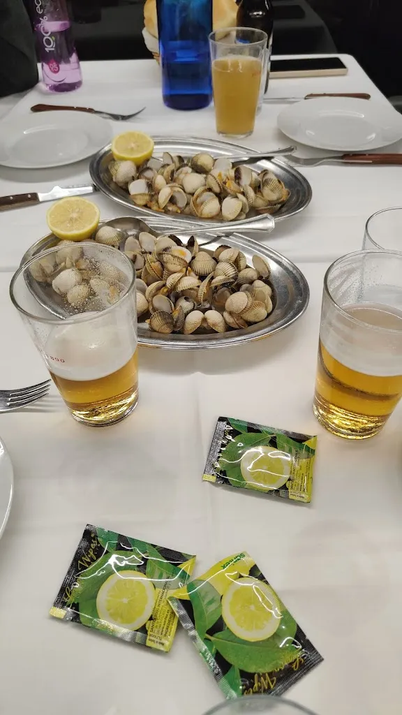 Korhan Dundar_Restaurante Mar Rojo Marisquería_Dolores_review