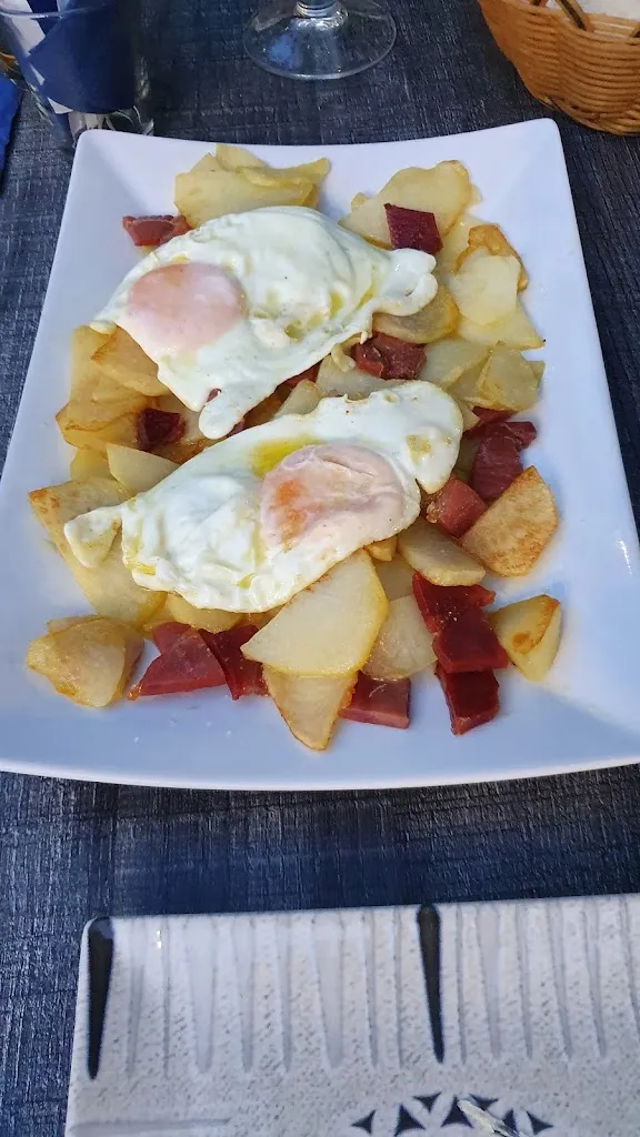 Adielo S.F._Mesón La Glorieta_Villanueva del Arzobispo_review