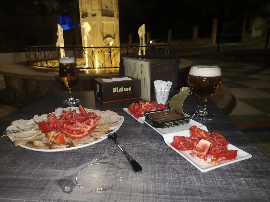 Mesón La Glorieta_Villanueva del Arzobispo_slider_image_2