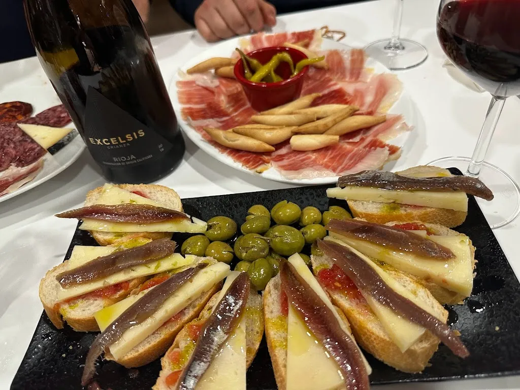 CAFÉ-BAR ANDALUCÍA._Villanueva del Arzobispo_slider_image_3