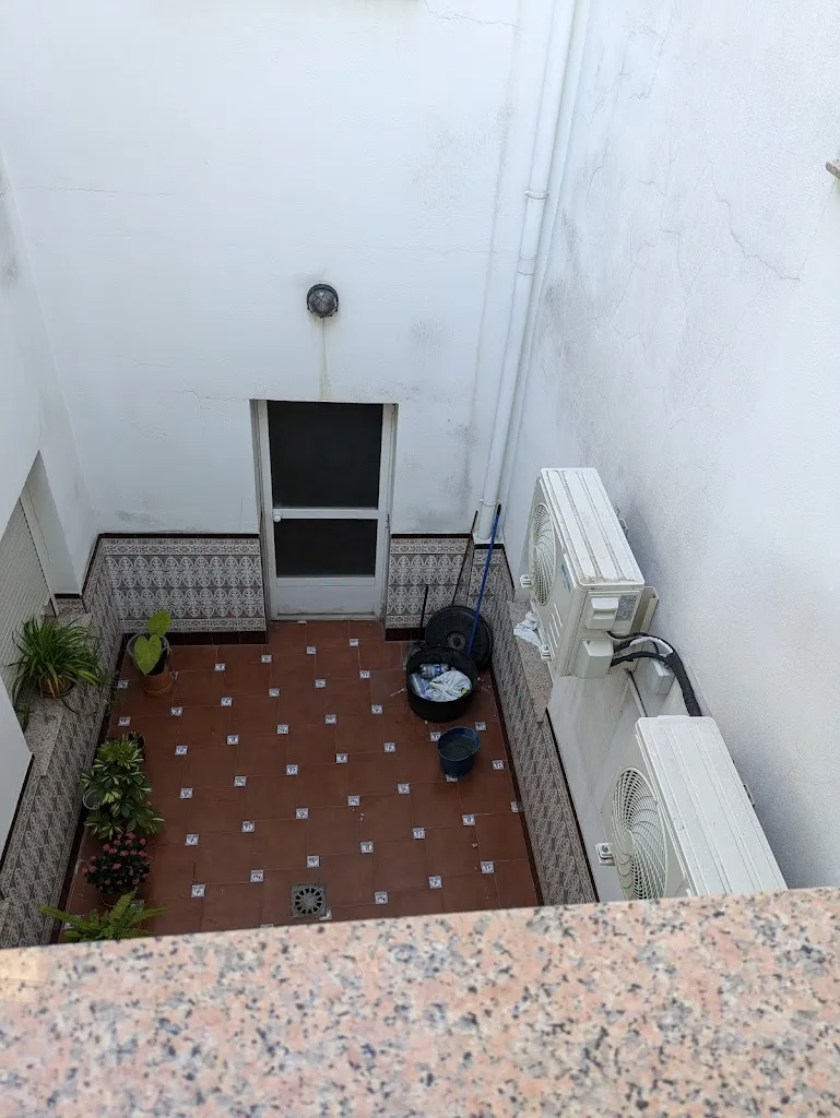 Cádiz 1980_Hotel Los Chiles_Villanueva del Arzobispo_review