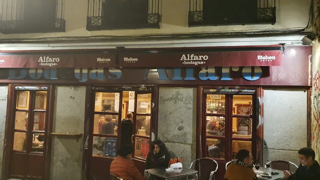 Stefan_Bodega Alfaro_Alfaro_review