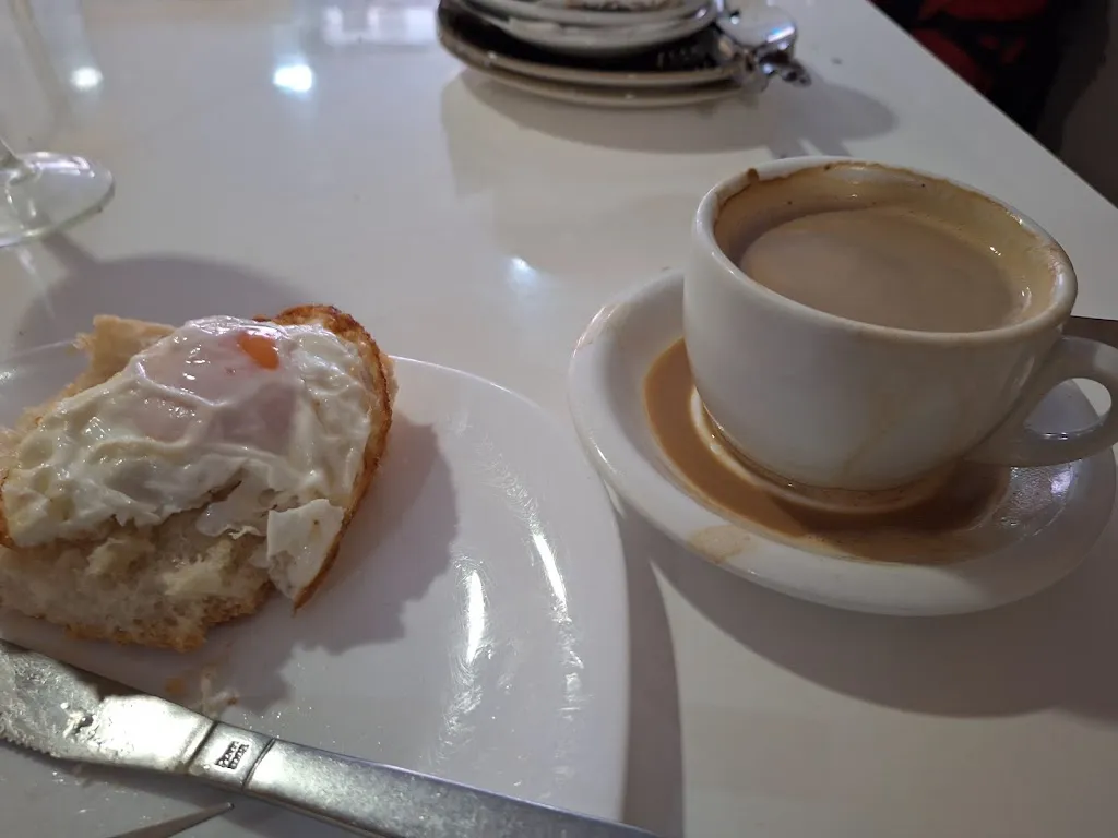 Theo Pole_Bar Restaurante El Descanso del Peregrino_Alesanco_review