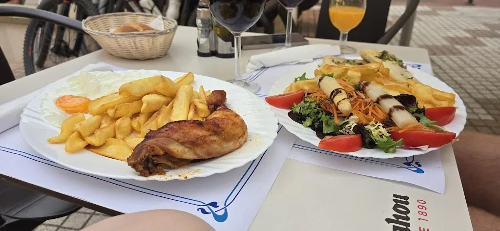 Joanna Krzyszton_Restaurante Camino de Santiago Bar Sevilla_Alesanco_review