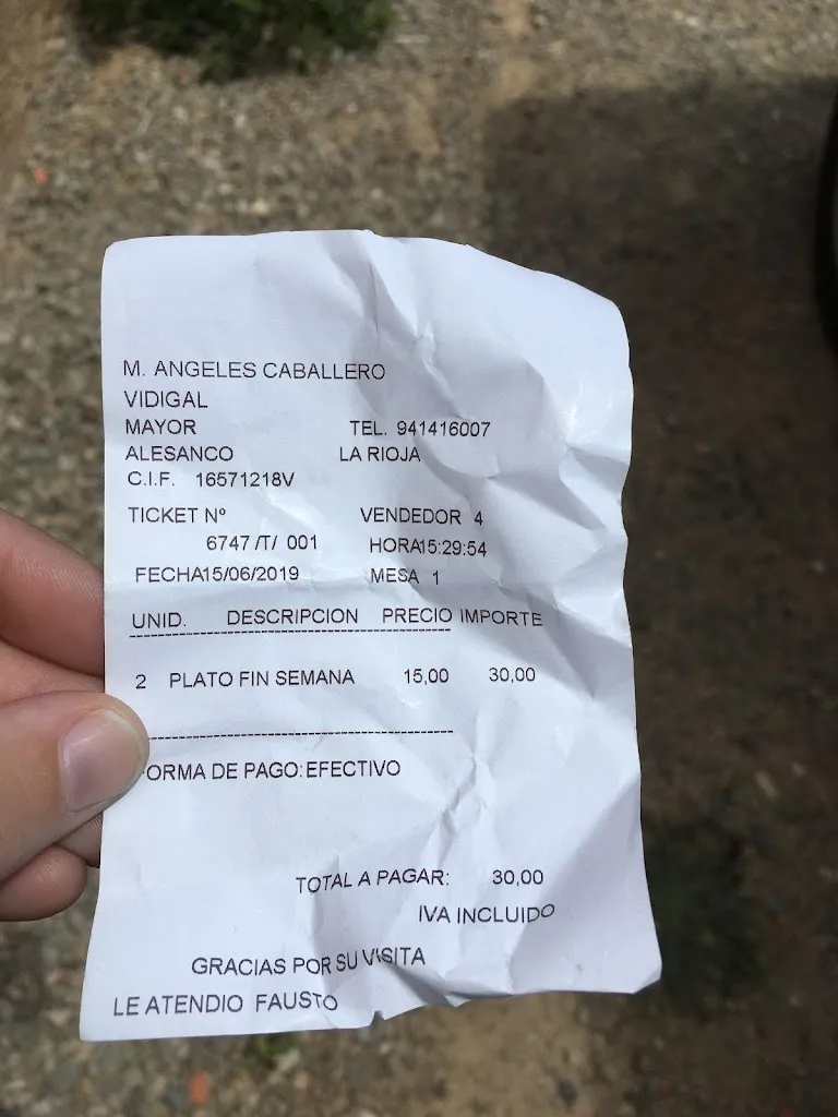 Yoana Martinez_Bar-Restaurante Zenón_Alesanco_recensione