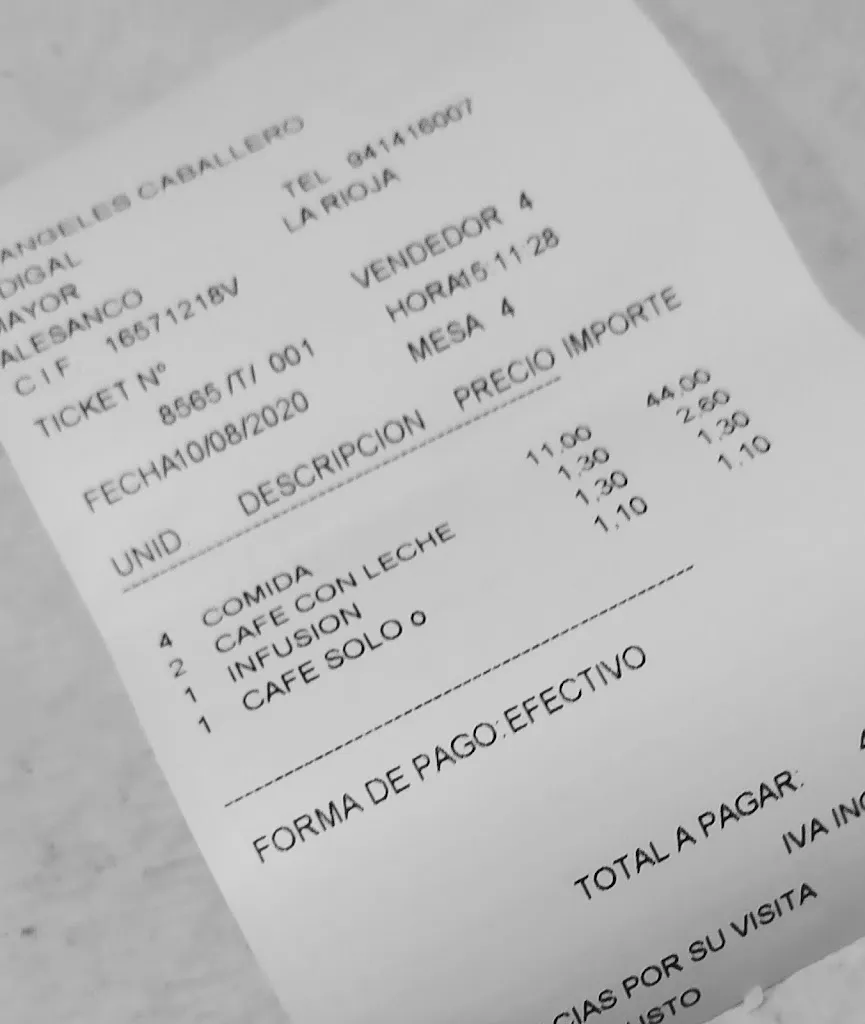 M. José Rozas_Bar-Restaurante Zenón_Alesanco_recensione