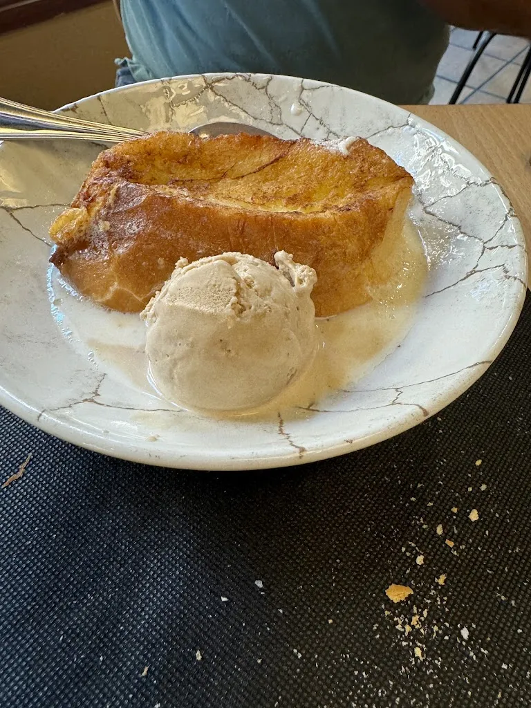 Elsa Moreno_Restaurante Cantinflas 2_Badarán_recensione