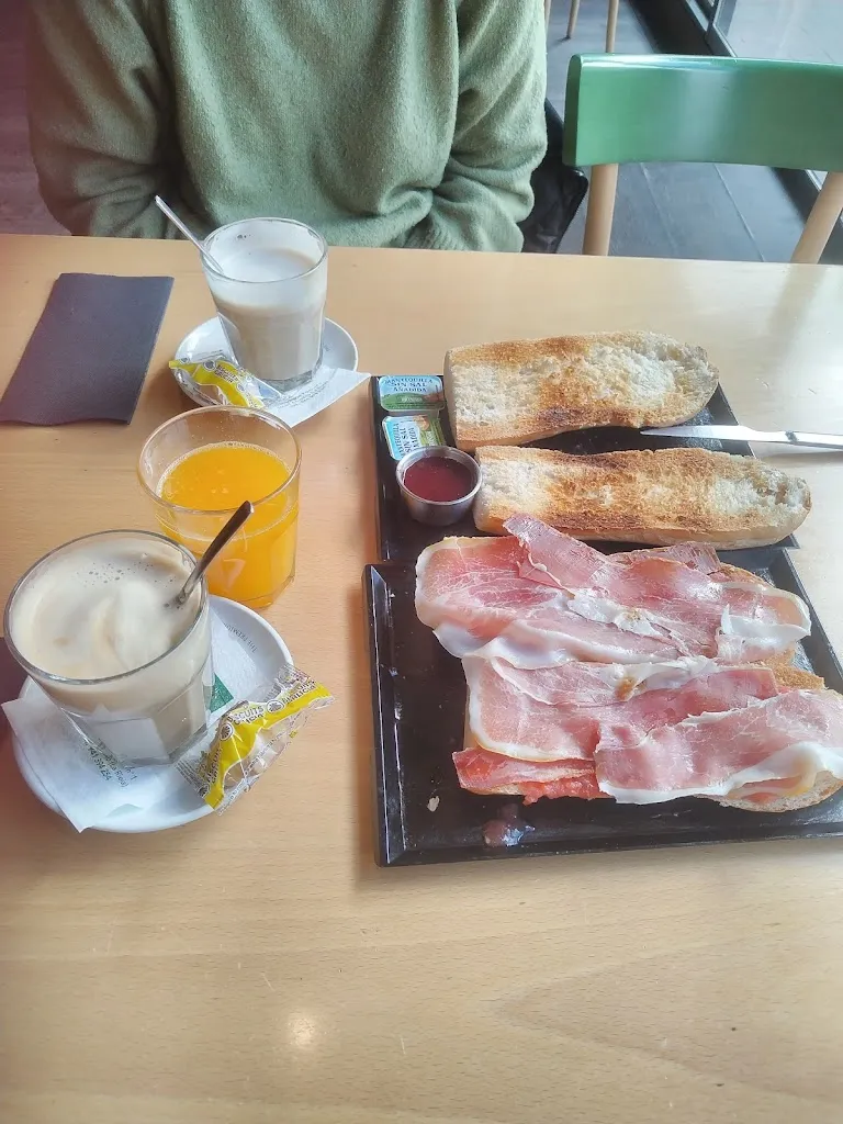 Mikel Rodriguez_Bar La Huella_Arnedillo_review