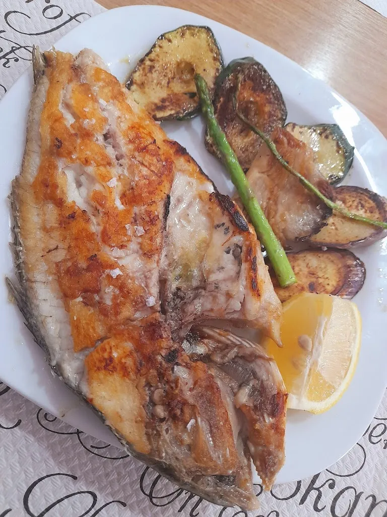 Estera Vujić-Zabludski_Bar restaurante D'Elias_Crevillent_review