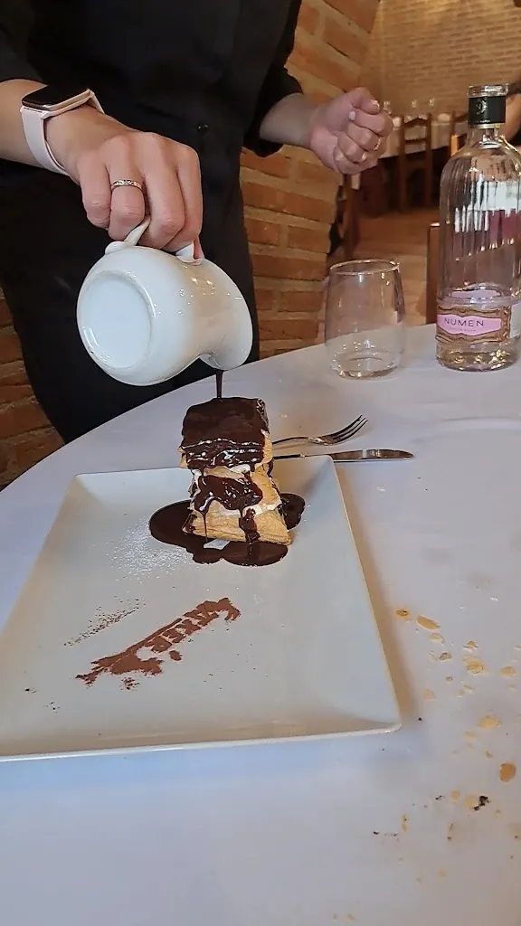 Asador AKER_Baños de Rioja_slider_image_2