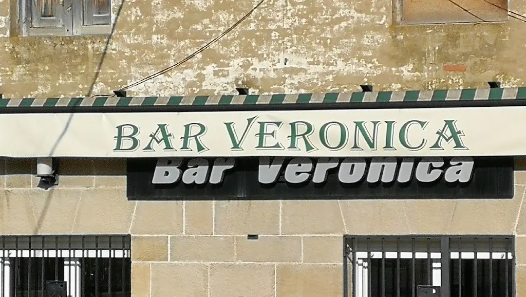 Bar Verónica restaurant in Baños de Rioja