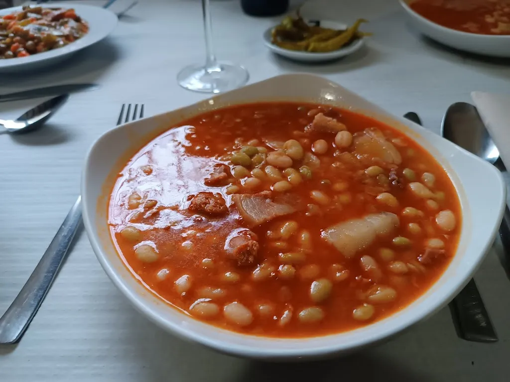 Restaurante Presa de Terroba_Cabezón de Cameros_slider_image_3