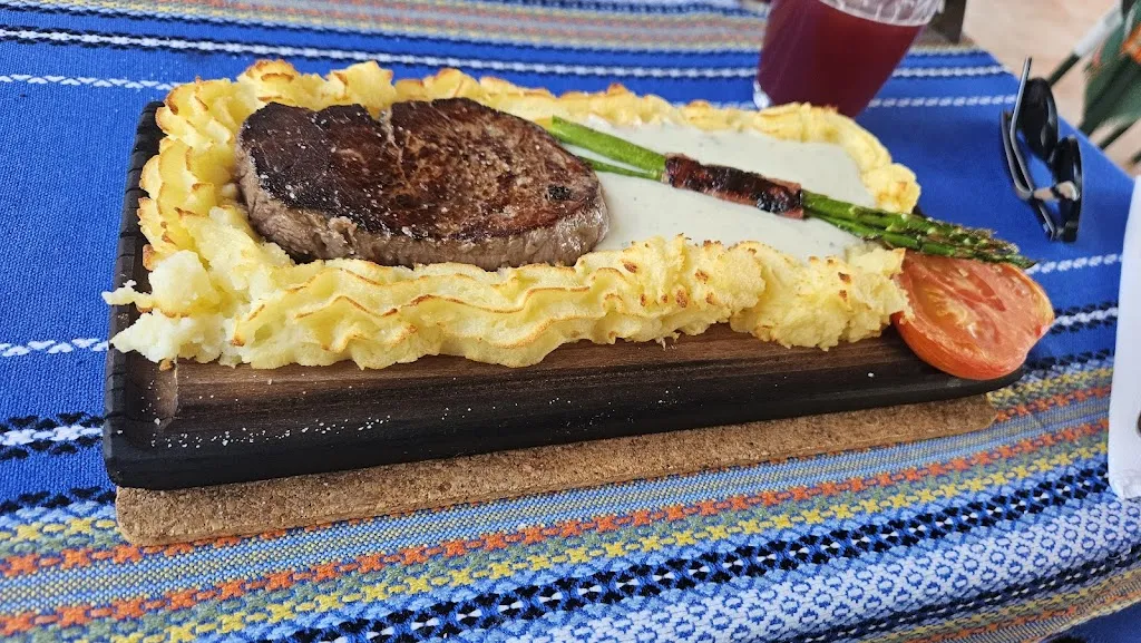 Stephen McCann_GALIN´S BULGARIAN RESTAURANT_Bezares_review