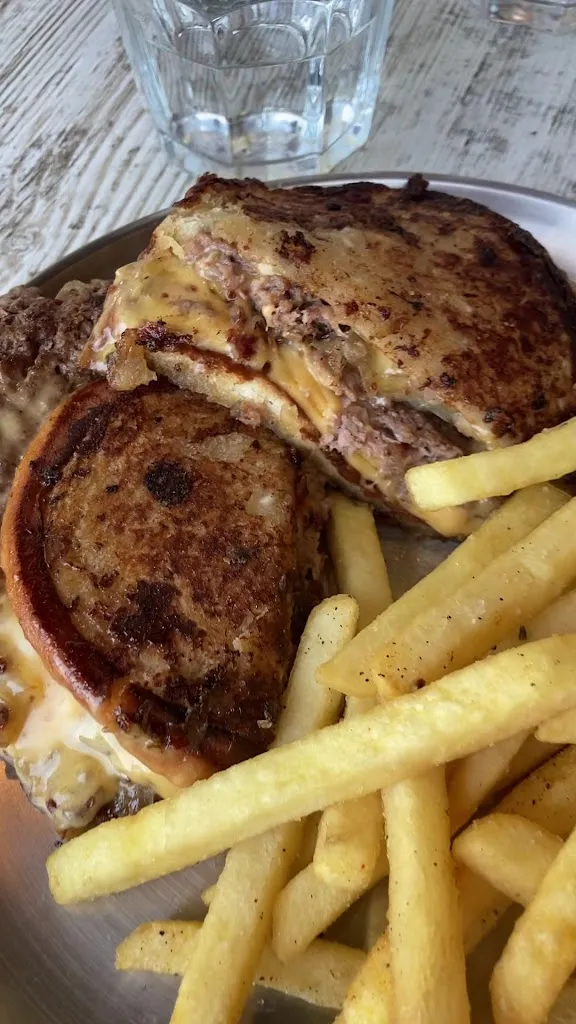 Aires Burger Bar | Crevillente_Crevillent_slider_image_2