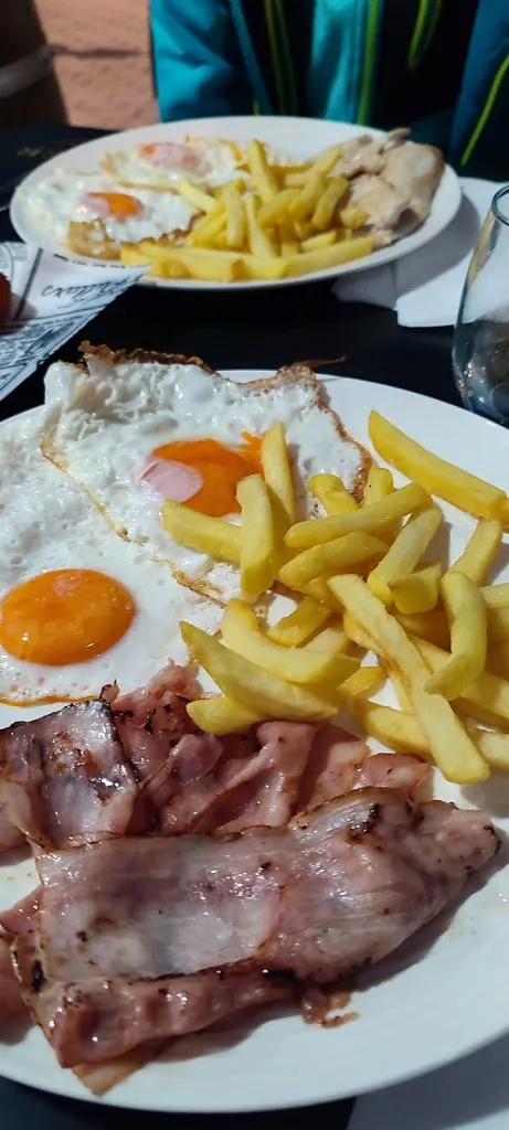 Fito Hernandez_-_Castañares de Rioja_review