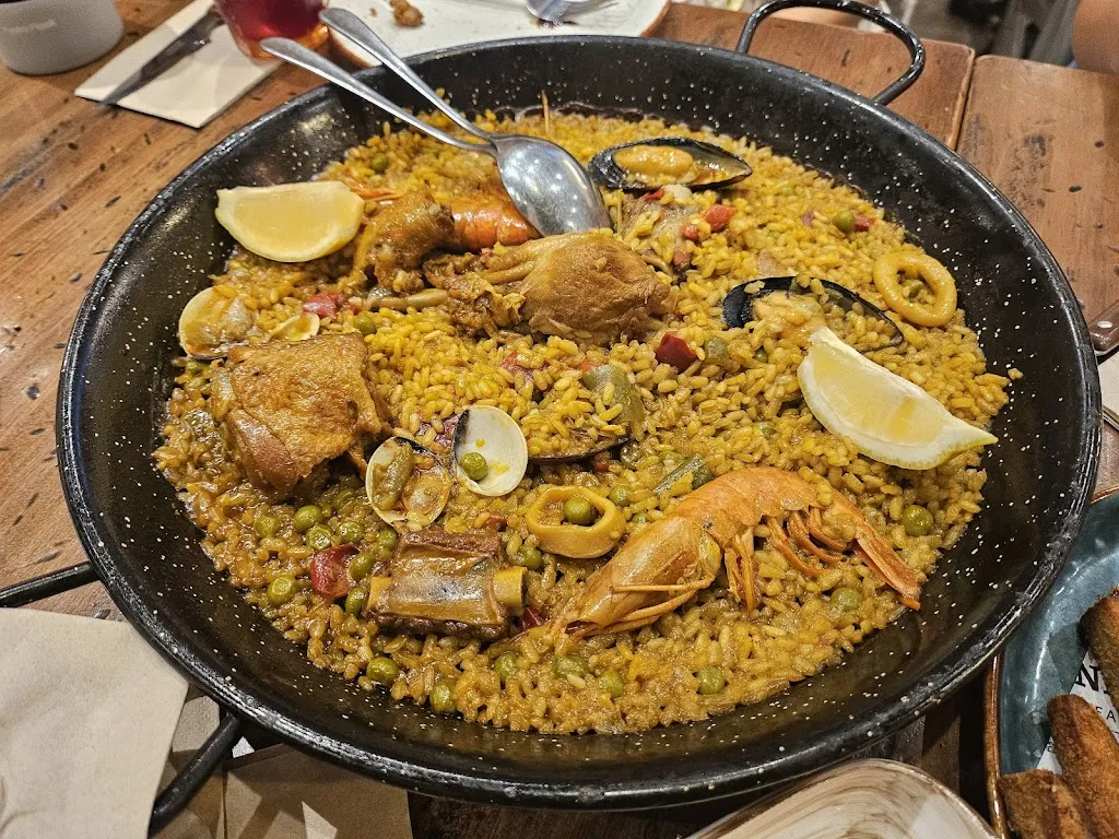 Gianpaolo Bautista_Cañas y Tapas_Cañas_review