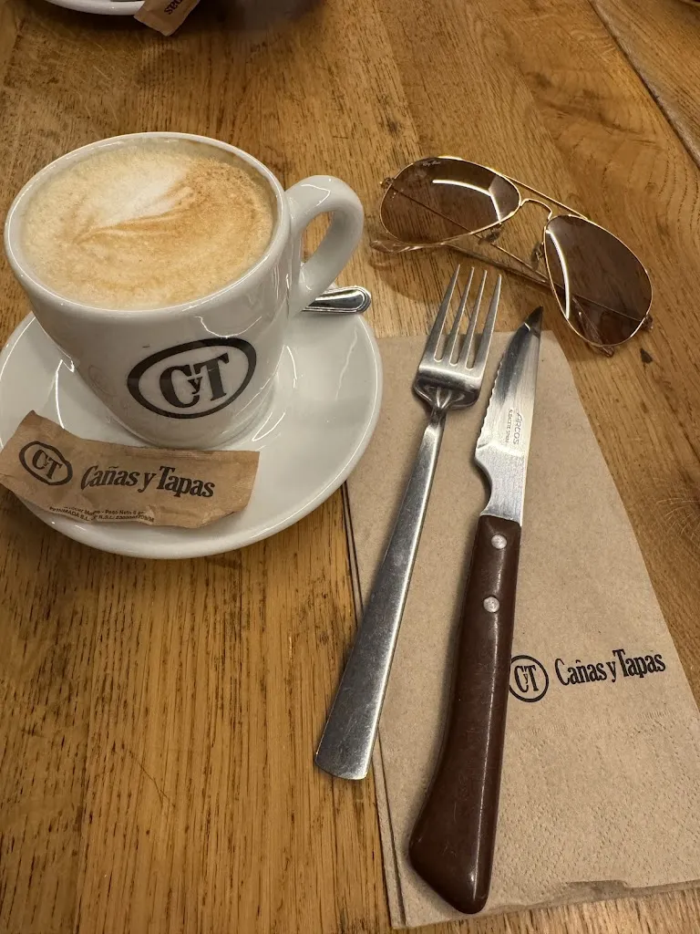 Yelena Ochoa-Sosa_Cañas y Tapas_Cañas_review