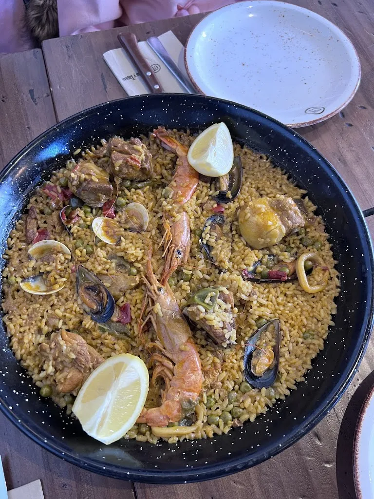 Vinnie Nair_Cañas y Tapas_Cañas_review