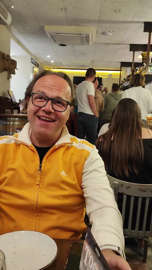 Cañas y Tapas_Cañas_slider_image_2