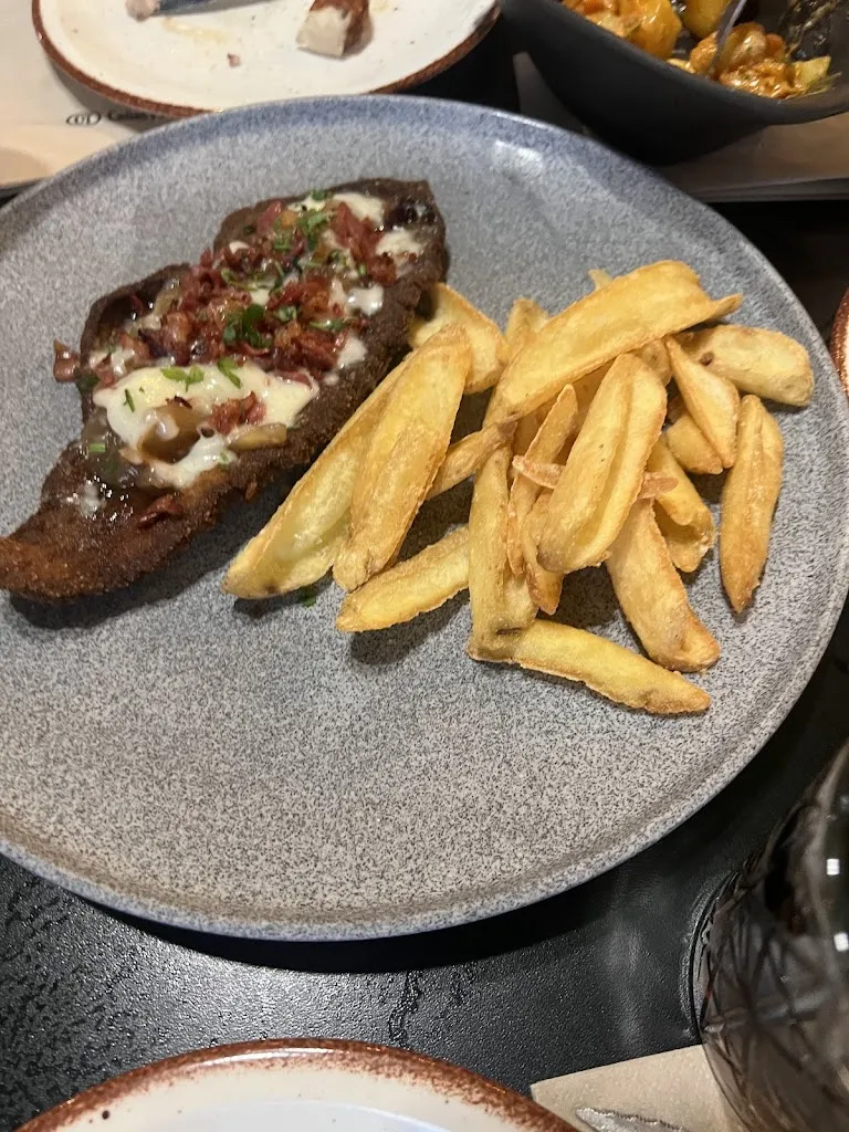 Manuel Mora_Cañas y Tapas_Cañas_review