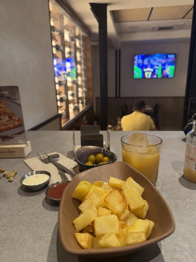 Carlos Irala_Cañas y Tapas_Cañas_review