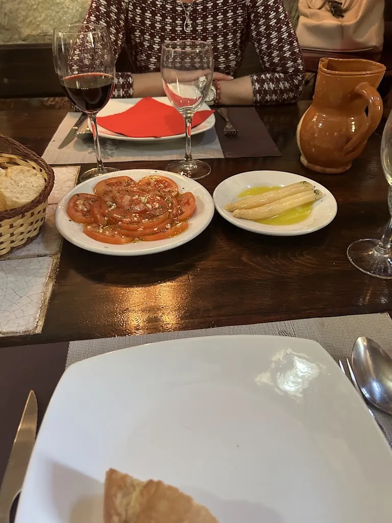 adrian nicolae herta_ASADOR EL PRIORATO_Cellorigo_review