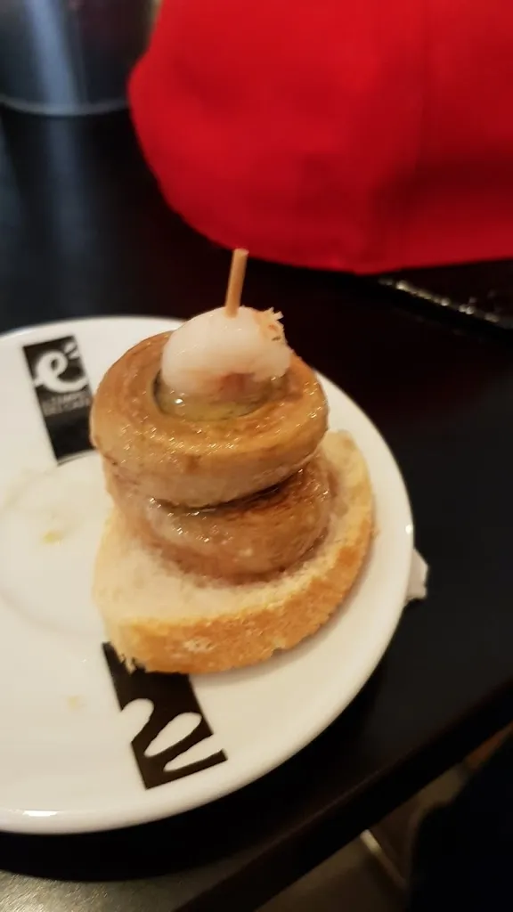 Menu_CAFÉ BAR Liberty._Cenicero_immagine_2