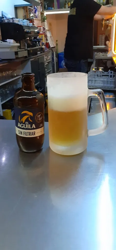 Menu_CAFÉ BAR Liberty._Cenicero_immagine_3