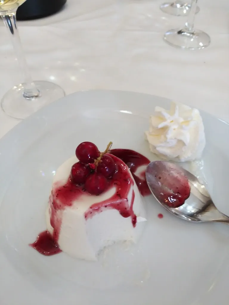 Menu_Mesón El Porrón_Cenicero_image_9