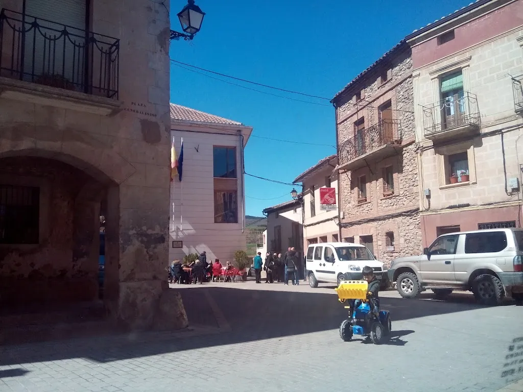 Bar Estollo_Estollo_slider_image_2