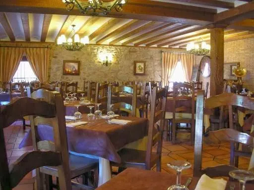 Mesón Las Glosas restaurant in Estollo