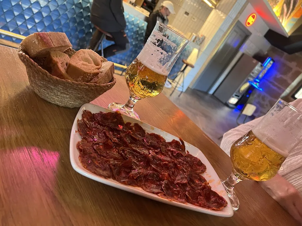 lenswork4_La Cofradía del Renegado_Fonzaleche_review