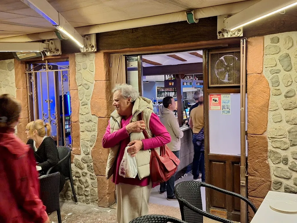 Robert Maddern_Bar Roypa_Ezcaray_review