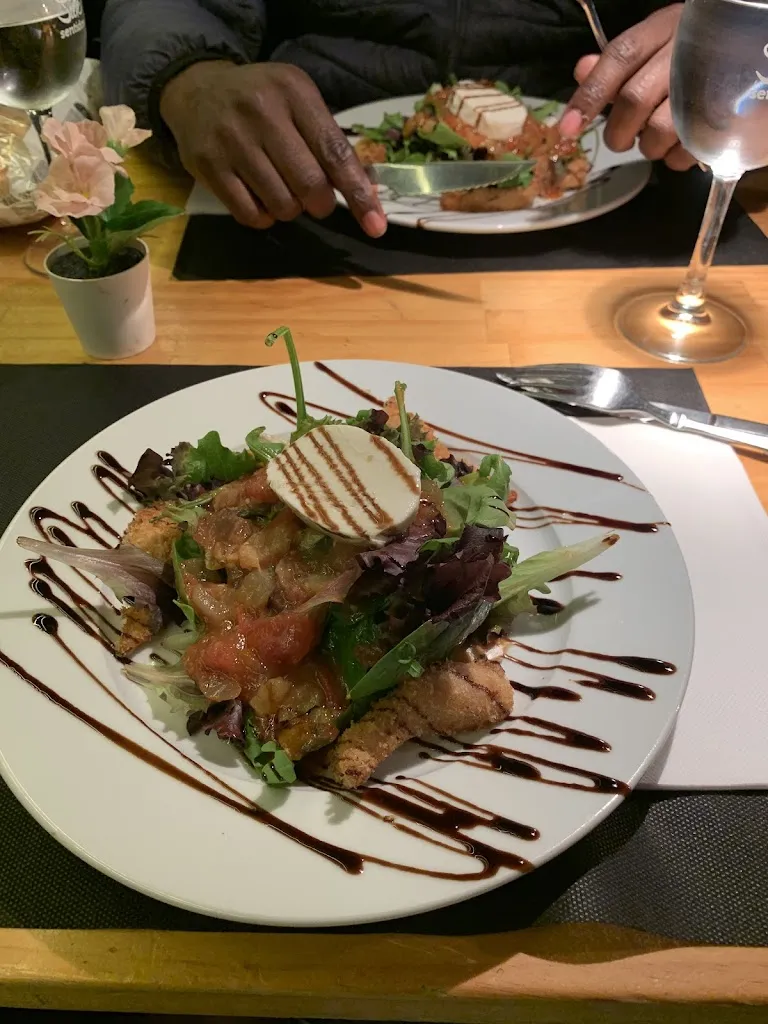 Victor Alberto Ruiz leon_Casa de comidas 